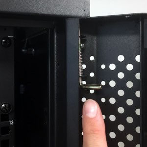 pino de bloqueio da porta do armário do servidor